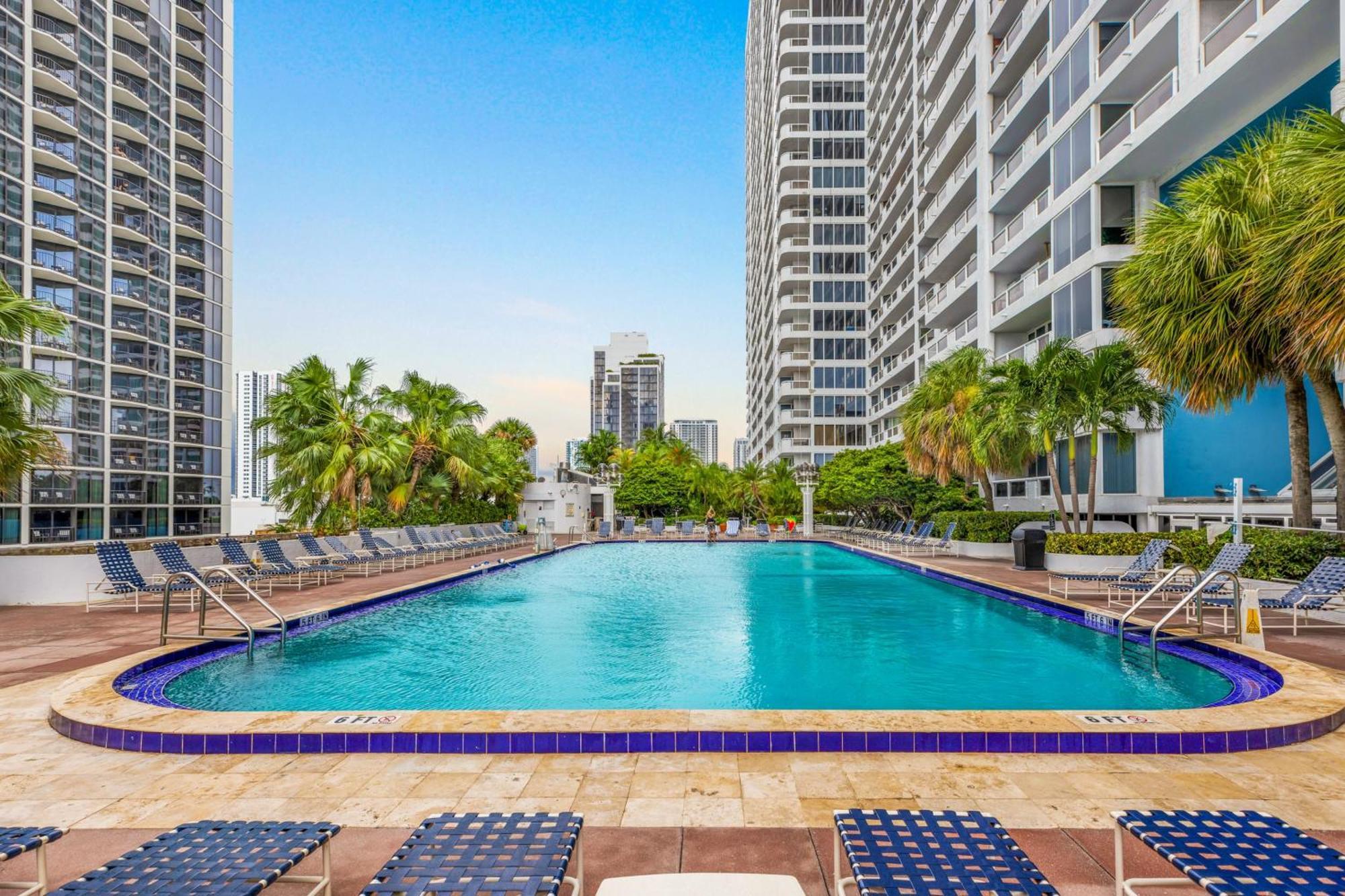 Bayview Bliss Biscayne Apartment ดอรอล ภายนอก รูปภาพ